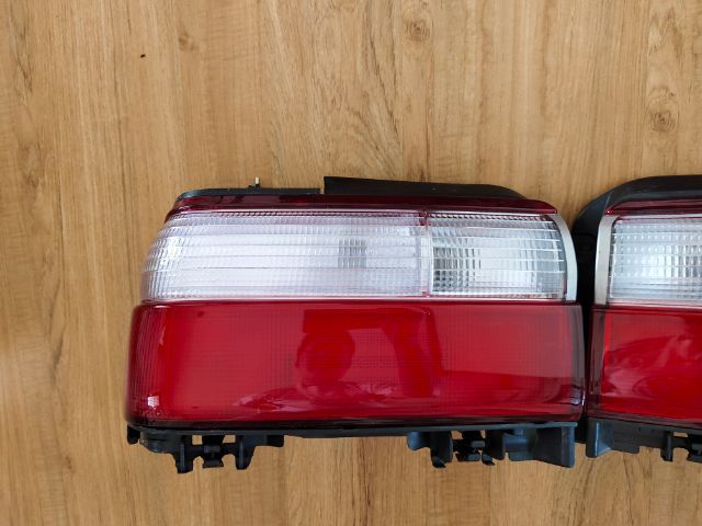 ไฟท้าย Toyota Corolla EE-AE100-101 USA SPEC แบบขาวแดง ปี94-95 เป็นของใหม่ งานดี เคลือบเลนส์ไฟกันแดดกันร้อนมาให้แล้วอย่างดี รูปที่ 2