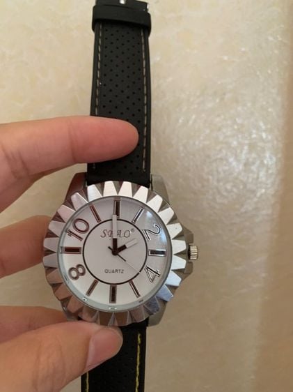 นาฬิกา ข้อมือ หน้าปัด 5cm รวมเม็ด ระบบถ่าน สายยาง