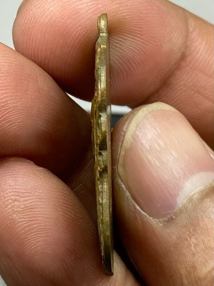 เหรียญหลวงพ่อริ้ว วัดตลาดเกรียบ รูปที่ 4