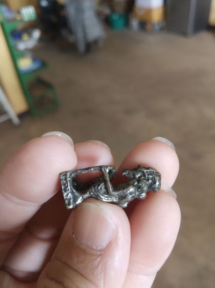 เครื่องรางของขลังเนื้อโลหะ(รูปหล่อชูชกเนื้อโลหะไม่ทราบเกจิที่สร้าง(040301))เครื่องรางของมงคลเนื้อโลหะ รูปที่ 14