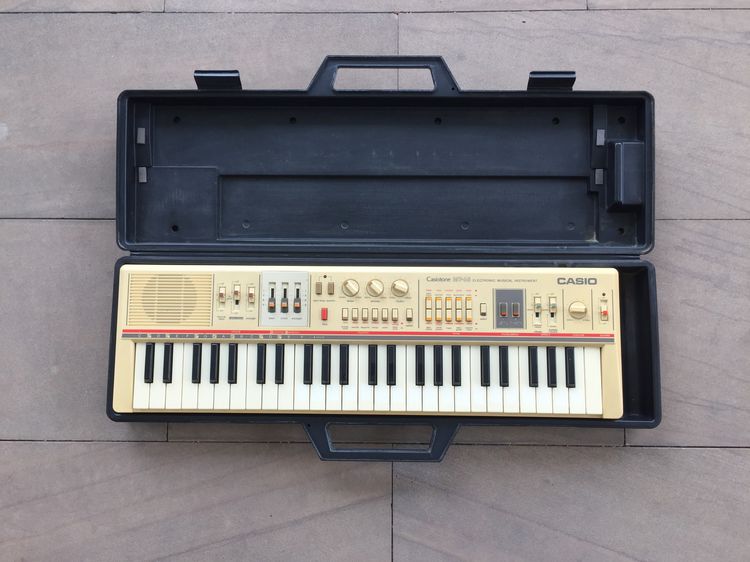 Casio Casiotone MT-65 with Case (Made in Japan)