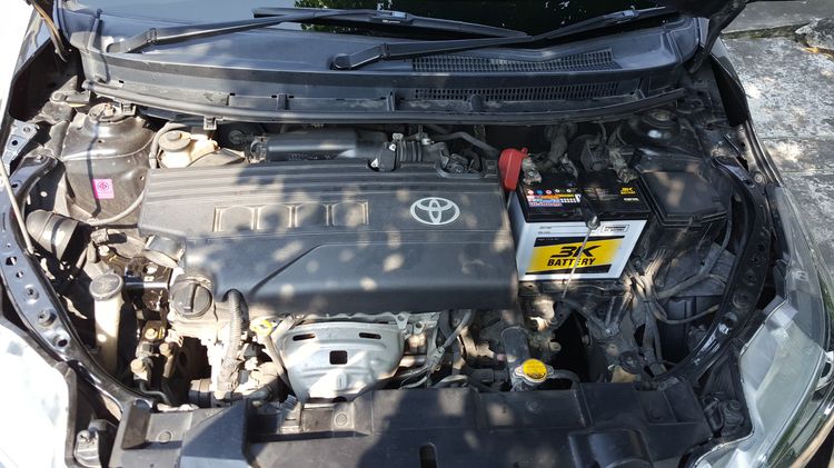 Toyota Yaris 2014 1.2 J Eco Sedan เบนซิน ไม่ติดแก๊ส เกียร์อัตโนมัติ ดำ รูปที่ 2