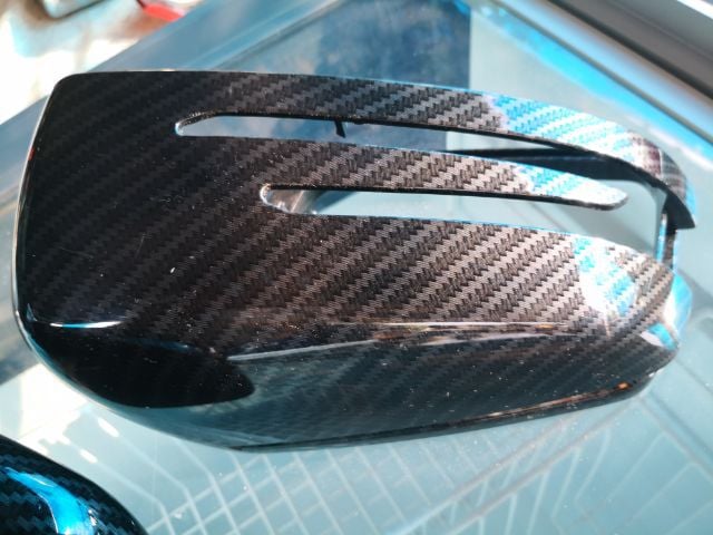 ฝาครอบกระจกมองข้าง Carbon สำหรับ Mercedes Benz รูปที่ 4