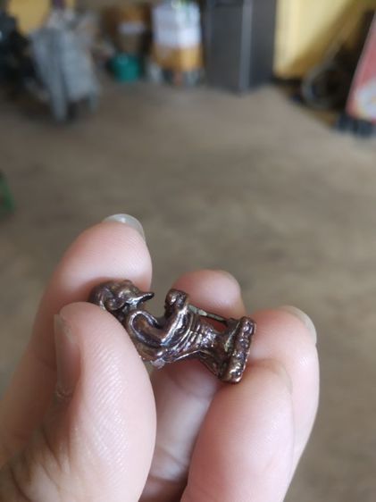 เครื่องรางของขลังเนื้อโลหะ(รูปหล่อชูชกเนื้อโลหะไม่ทราบเกจิที่สร้าง(040302))เครื่องรางของมงคลเนื้อโลหะ รูปที่ 17