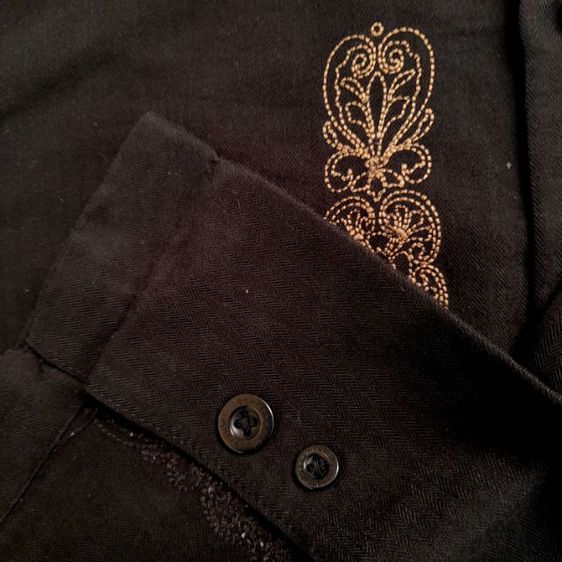 เสื้อลำลอง
Weekender
stitch embroidery black rayon Hawaiian shirts
🔵🔵🔵
 รูปที่ 6