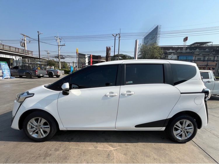 Toyota Sienta 2019 1.5 G Utility-car เบนซิน ไม่ติดแก๊ส เกียร์อัตโนมัติ ขาว รูปที่ 2
