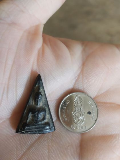 พระเนื้อผงผสมผงใบลานพิมพ์เล็ก(พระพิมพ์พระนางพญาหลังเรียบไม่ทราบเกจิที่สร้าง(040323))พระบ้านพระเครื่องรางของมงคล รูปที่ 8