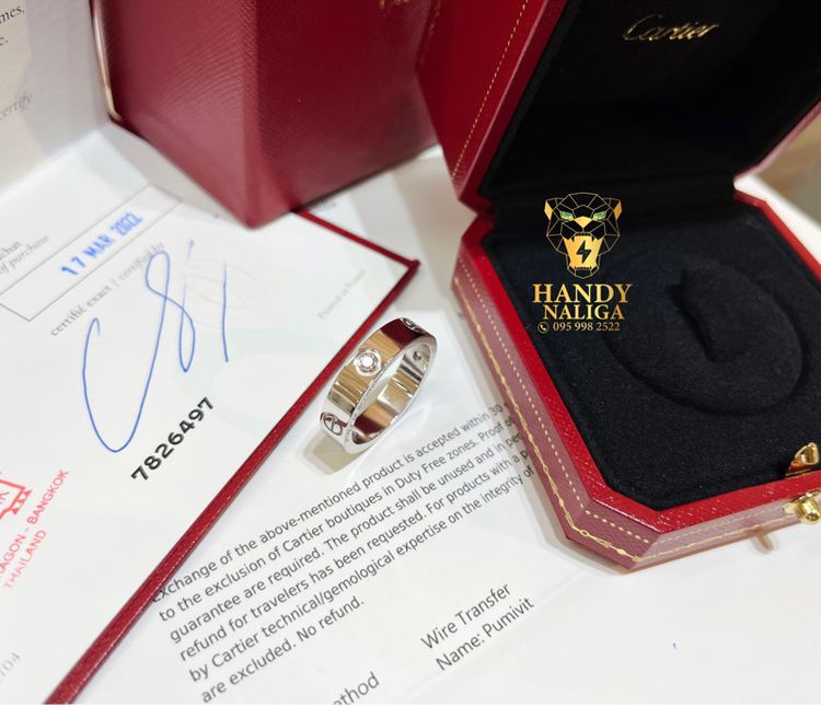 แหวน Cartier Love หนา White Gold  ฝังเพชร 3 เม็ด ไซส์ 64 สภาพเหมือนมือหนึ่ง กล่องใบครบปี 2022 