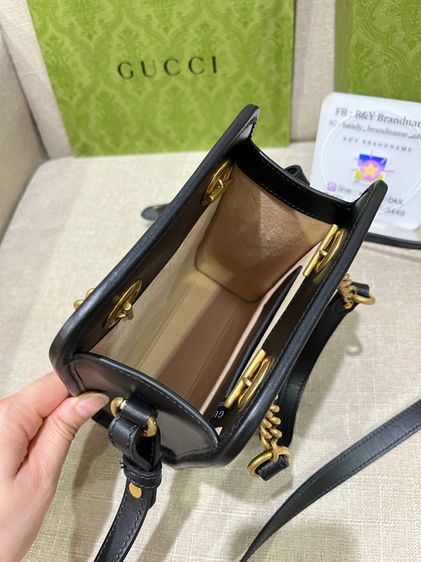 Gucci GG Marmont Matelasse Mini Bag Black in Chevron Leather Y.22 Fullset รูปที่ 11