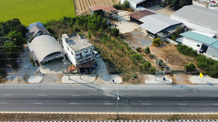 ขายบ้านตึกพร้อมที่ 2งาน 11ตารางวา ติดถนนใหญ่ อู่ทอง สุพรรณบุรี  รูปที่ 4