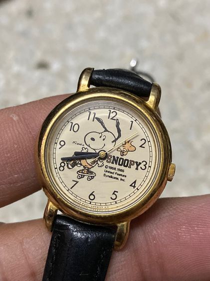 นาฬิกายี่ห้อ SNOOPY  by VEGA  วินเทจ ปีเก่า  1958   ควอทซ์เลดี้ แท้มือสอง สายเปลี่ยนใหม่  1800฿ รูปที่ 8
