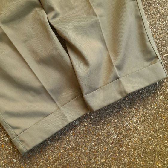 70s 
Japanese button fly khaki workwear pants w32-33
🎌🎌🎌 รูปที่ 9