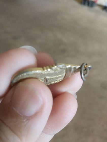 พระเหรียญเนื้อกะไหล่ทอง(พระพิมพ์พระหลวงพ่อมงคลทิพย์วารี(วัดนางชี)(จังหวัดกรุงเทพมหานครปี2538))พระบ้านพระเครื่องรางของมงคล รูปที่ 16