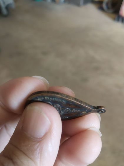 พระเหรียญเนื้อทองแดงพิมพ์หยดน้ำ(พระพุทธสิริมหามุนีวัดเขมาาราม(จังหวัดอำนาจเจริญปี2556)(รุ่นที่หนึ่ง))พระเครื่องรางของมงคล(พระบ้าน) รูปที่ 12