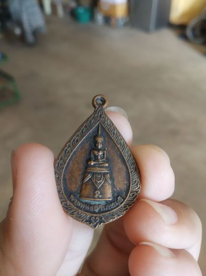 พระเหรียญเนื้อทองแดงพิมพ์หยดน้ำ(พระพุทธสิริมหามุนีวัดเขมาาราม(จังหวัดอำนาจเจริญปี2556)(รุ่นที่หนึ่ง))พระเครื่องรางของมงคล(พระบ้าน) รูปที่ 2