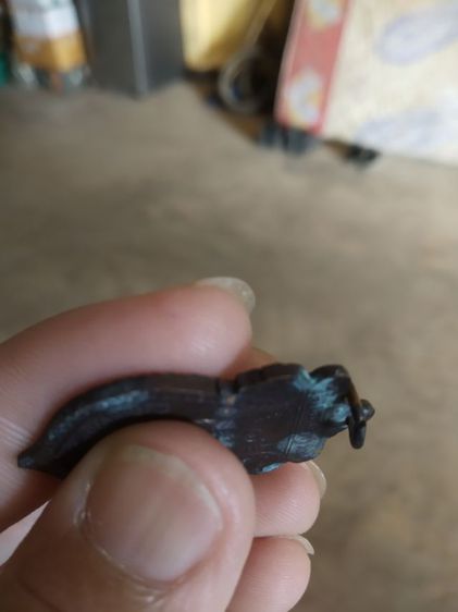 พระเหรียญเนื้อทองแดงรมดำพิมพ์ใบเสมา(พระหลวงปู่เหรียญ(วรลาโภ)วัดอรัญบรรพต(รุ่นเยือนสุพรรณ)(จังหวัดหนองคายปี2547))พระบ้านพระเครื่องรางของมงคล รูปที่ 14