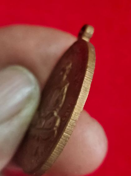 เหรียญเจริญพรบนหลวงปู่ทิมวัดละหารไร่ปี 17 เนื้อทองแดงจังหวัดระยอง รูปที่ 4