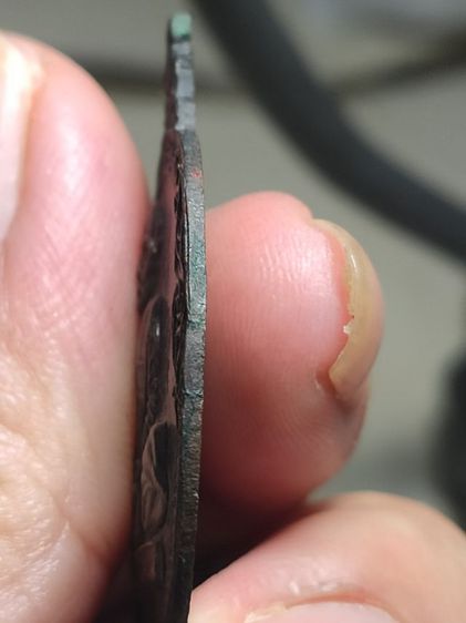 เหรียญหลวงพ่อสงฆ์ วัดเจ้าฟ้าศาลาลอย ชุมพร ปี 2520 เนื้อทองแดงรมดำ ห่วงเดิมครับ รูปที่ 8