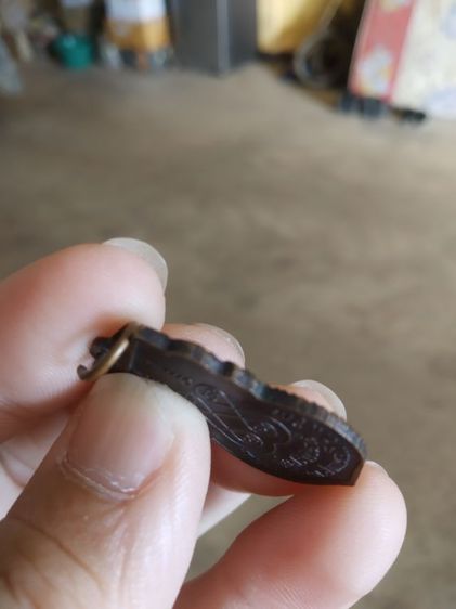 พระเหรียญเนื้อทองแดงพิมพ์ใบเสมา(พระรูปเหมือนพระหลวงพ่อท้วม(จิตตธัมโม)วัดสากเหล็ก(รุ่นสร้างวิหาร)(จังหวัดพิจิตร))พระบ้านพระเครื่องรางของมงคล รูปที่ 16