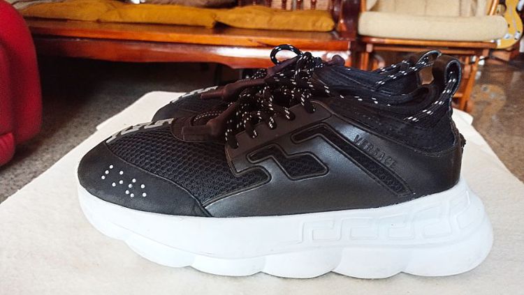 รองเท้าผ้าใบ Versace  รูปที่ 3