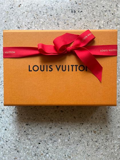 กระเป๋า Louis Vuitton ล่าสุด ใช้ครั้งเดียว รูปที่ 2