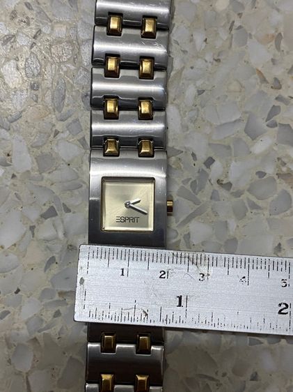 นาฬิกายี่ห้อ ESPRIT  ของแท้มือสอง สแตนเลสทองสวย สายยาว 6 นิ้ว  850฿ รูปที่ 7