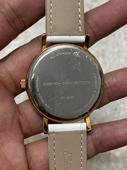 นาฬิกายี่ห้อ FRENCH  CONNECTION  ควอทซ์ ของแท้มือสอง เรือนใหญ่ สายเปลี่ยนใหม่  900฿ รูปที่ 3