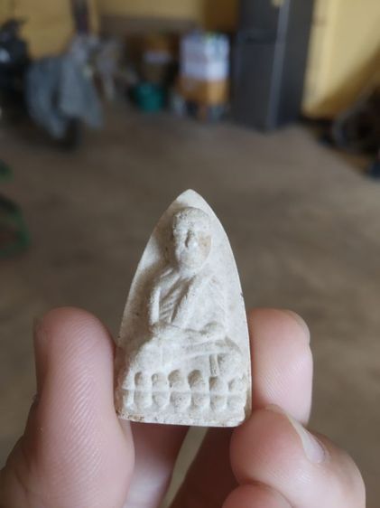 พระเนื้อผงผสมว่าน(พระหลวงปู่ทวดวัดห้วยแม่ค้า(จังหวัดแพร่))พระบ้านพระเครื่องรางของมงคล รูปที่ 2