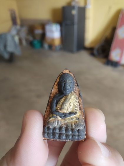 พระเนื้อว่านผสมผง(พระหลวงปู่ทวดวัดช้างให้(รุ่นสันติสุโข)(ไม่ทราบพระเกจิที่สร้าง))พระบ้านพระเครื่องรางของมงคล รูปที่ 2