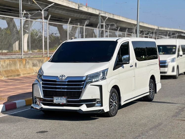 Toyota Majesty 2020 2.8 Premium Van ไฮบริด ไม่ติดแก๊ส เกียร์อัตโนมัติ ขาว รูปที่ 1