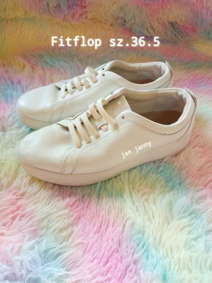 ขาว รองเท้า Fitflop 