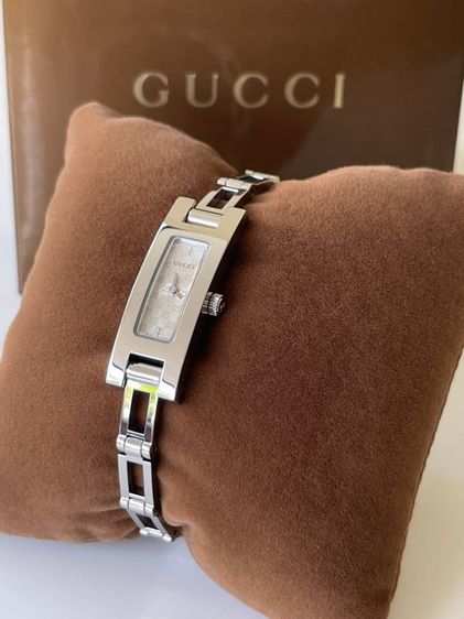 เงิน Gucci 3900L Ladies Watch 12mm Quartz Rectangle Silver Dial Vintage Swiss Made
