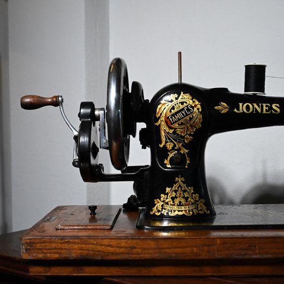 “Handcrank Sewing Machine Jones CS" รูปที่ 9