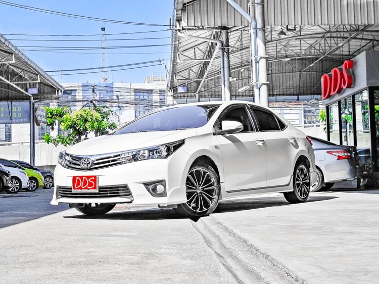 Toyota Altis 2015 1.8 Esport Sedan เบนซิน เกียร์อัตโนมัติ ขาว