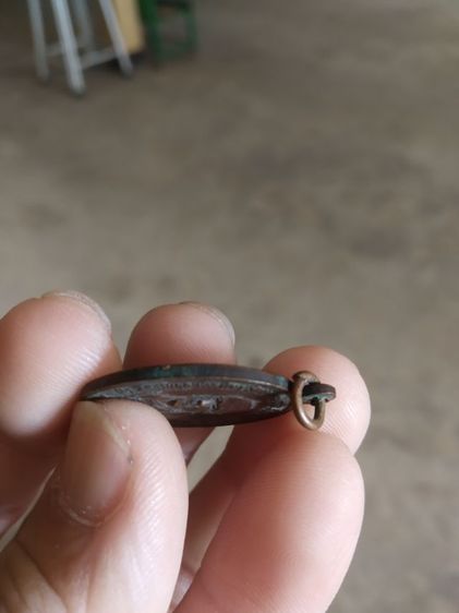 พระเหรียญ(พระครูอภัยจริยยาจารย์(พระหลวงพ่อบุญมี)หลังพระเทพวรคุณวัดท่ามะนาว(จังหวัดลพบุรีปี2532))พระบ้านพระเครื่องรางของมงคล รูปที่ 13