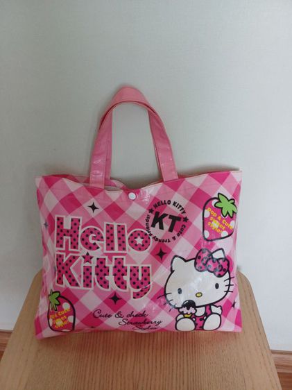 Hello Kitty Sanrio 2010 Hand Bag 
Made in Japan  รูปที่ 2