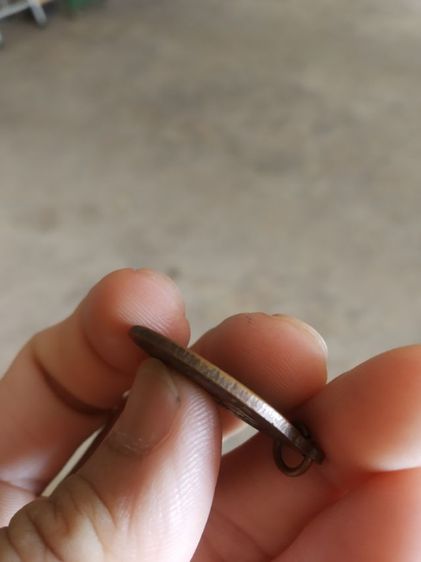 พระเหรียญเนื้อทองแดงรูปทรงไข่(พระอธิการช่วง(ปญญาปโชโต)วัดวังสิงห์ไพบูลย์ประชาสรรค์(จังหวัดกาญจนบุรีปี2523))พระบ้านพระเครื่องรางของมงคล รูปที่ 15