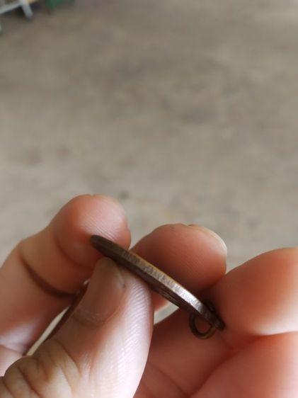 พระเหรียญเนื้อทองแดงรูปทรงไข่(พระอธิการช่วง(ปญญาปโชโต)วัดวังสิงห์ไพบูลย์ประชาสรรค์(จังหวัดกาญจนบุรีปี2523))พระบ้านพระเครื่องรางของมงคล รูปที่ 17