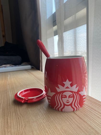 แก้ว Starbucks สีแดง รูปที่ 3