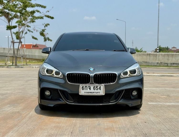 BMW Series 2 2015 218i Sedan เบนซิน ไม่ติดแก๊ส เกียร์อัตโนมัติ เทา รูปที่ 2