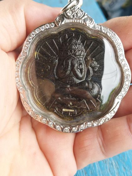 จตุคาม หลักเมืองเขาอ้อ พิมพ์2 หน้า เนื้อผงยาวาสนาจินดามณี ตะกรุดเงิน เลี่ยมตลับเงิน พร้อมบูชา รูปที่ 6