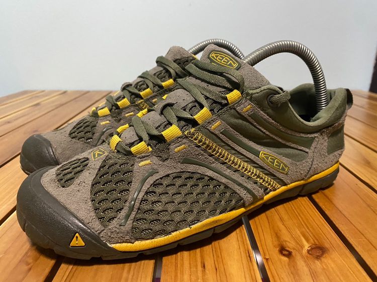 KEEN Madison Low CNX Trail Runner