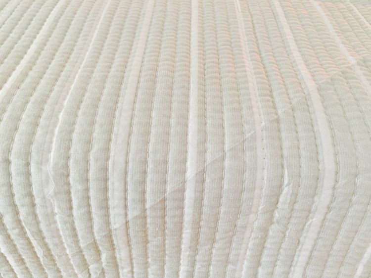 ผ้าห่ม (แบบบาง) ขนาด 4.5-5ฟุต สีเทาลายทางเย็บลายลอนทั้งผืน มือสองสภาพดี สินค้าญี่ปุ่น-เกาหลีแท้ รูปที่ 4