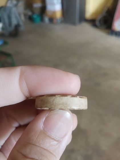 พระเนื้อผงจันทร์ลอยผสมพระเกศา(พระครูธรรมสรคุณ(เขียน)(ขนธสโร)(เทพเจ้าแห่งขุนเขาคิชฌกูฏ)วัดกระทิง(จังหวัดจันทบุรีปี2539))พระเครื่องรางของมงคล รูปที่ 14