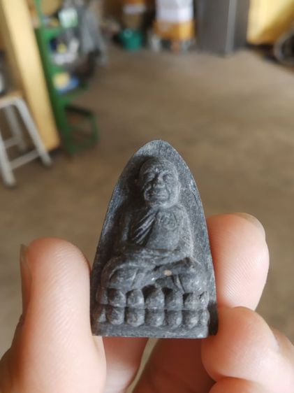 พระเนื้อว่านผสมผงใบลาน(พระพิมพ์พระหลวงปู่ทวด(รุ่นฝังแร่)(ครูบาสมชาย)(อาศรมสถาน)(จังหวัดฉะเชิงเทรา))พระบ้านพระเครื่องรางของมงคล รูปที่ 3