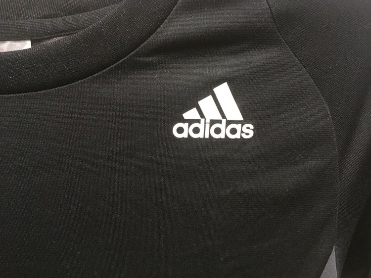 เสื้อกีฬา CLIMACOOL แบรนด์ Adidas สีดำแถบเทา รูปที่ 5