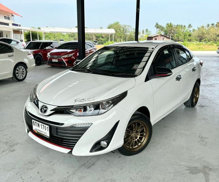Toyota Yaris ATIV 2017 1.2 S Sedan เบนซิน ไม่ติดแก๊ส เกียร์อัตโนมัติ ขาว รูปที่ 1
