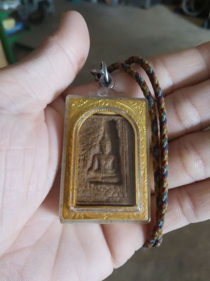 พระเนื้อผงกระเบื้องหลังคาโบสถ์(พระมงคลบพิตร(วัดมงคลบพิตร)(พระวิหารพระมงคลบพิตร)(พระนครศรีอยุธยาปี2539))พระบ้านพระเครื่องรางของมงคล รูปที่ 5