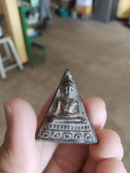 พระเนื้อดินผสมผงใบลาน(พระพิมพ์พระนางพญาฐานสูงพระหลวงพ่อทาบ(เนื้อดินเผา)วัดกระบกขึ้นผึ้ง(จังหวัดระยองปี2505))พระบ้านถ้าเครื่องรางของมงคล รูปที่ 2