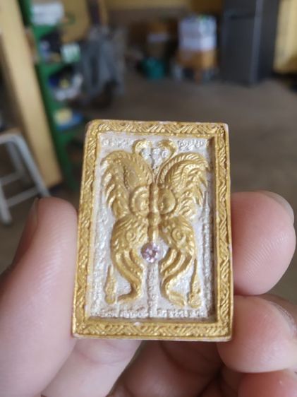 พระเนื้อว่านผสมผง(พระเทพจำแลงพระภมรลงลายทองเล็กน้อยหลังเรียบ(ไม่ทราบเกจิที่สร้าง110202))พระบ้านพระเครื่องรางของมงคล รูปที่ 8